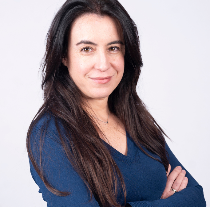 Aline Ferreira-Correia