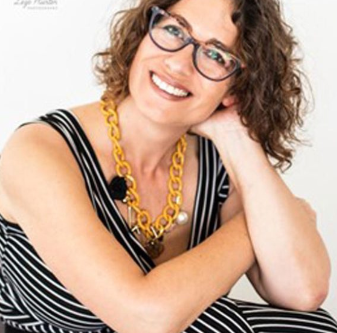 Dr Avivit Cherrington