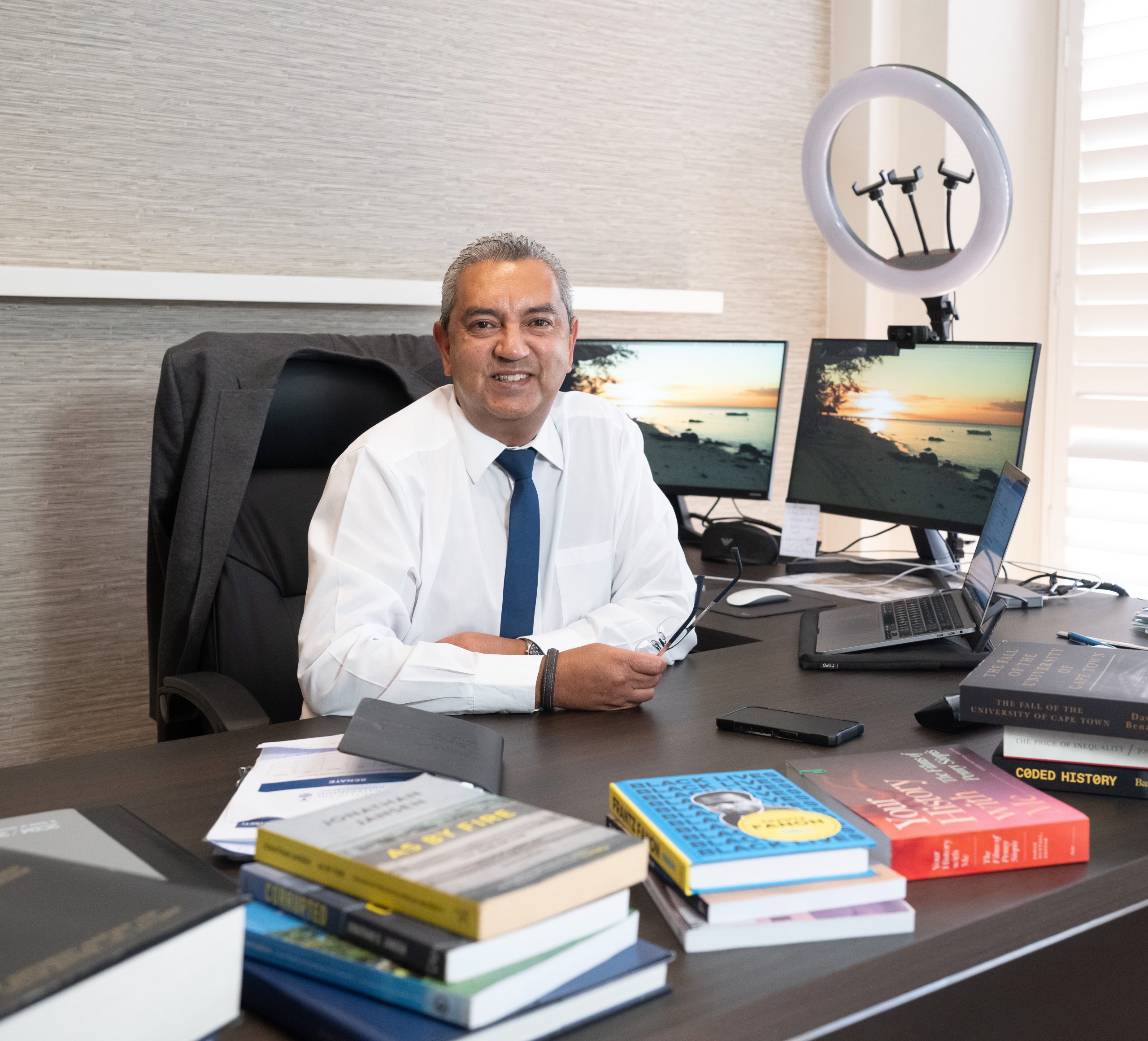 Prof Garth Stevens